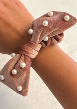 Load image into Gallery viewer, velvet pink blush pearl scrunchie
