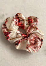 Load image into Gallery viewer, velvet rose blush scrunchie 
