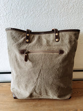 Load image into Gallery viewer, Kasey Tote Myra Bag
