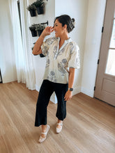 Load image into Gallery viewer, Manhattan Floral Blouse
