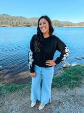 Load image into Gallery viewer, Classic Colored Floral Sweater
