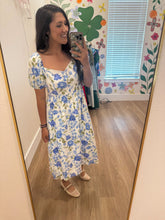 Load image into Gallery viewer, Milla Floral Sweetheart Dress
