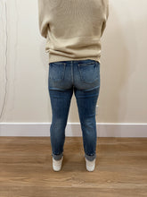 Load image into Gallery viewer, Judy Blue Vintage Wash Boyfriend Jean
