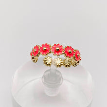 Load image into Gallery viewer, Danielle Daisy Ring - 3 Colors
