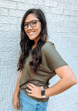 Load image into Gallery viewer, Olive green twist top basic quality 
