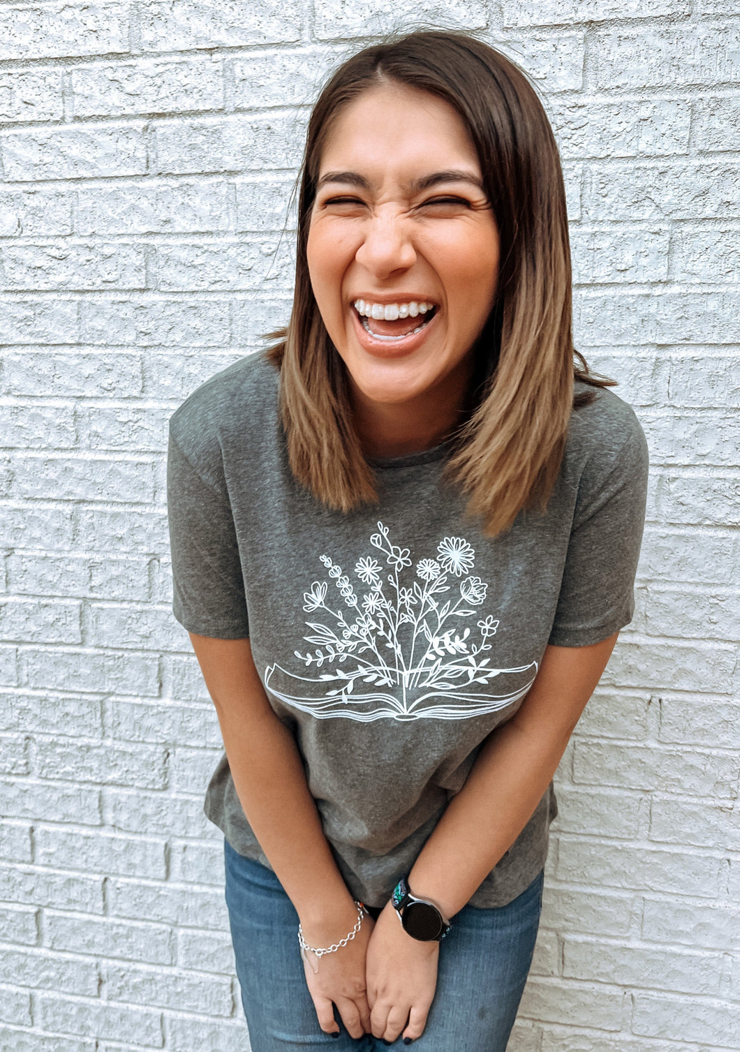 floral book tee grey women's fit