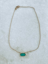 Load image into Gallery viewer, Oval Turquoise Necklace
