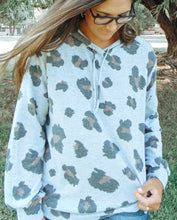 Load image into Gallery viewer, Cheetah Print Hoodie
